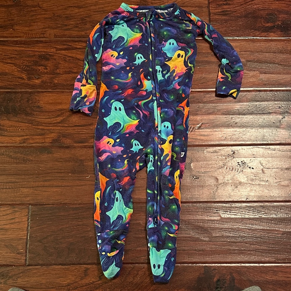Bums & Roses Halloween Colorful Ghost Print Kids Bamboo Footie Pajamas